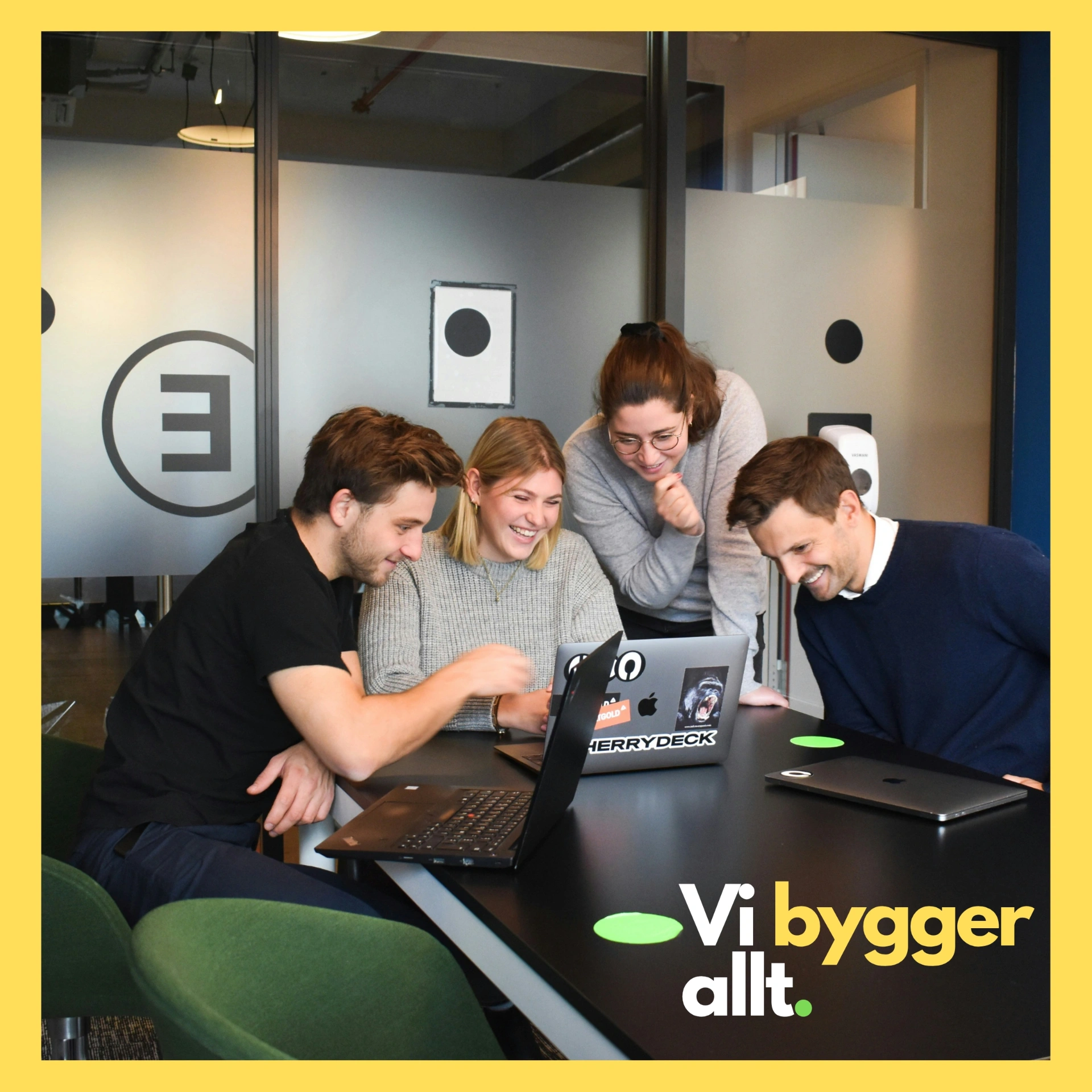 Webbless team som bygger hemsidor för företag i Tyresö, Stockholm och hela Sverige